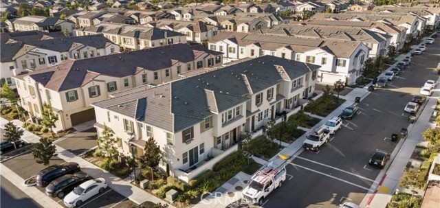 14527 Sienna Place, Eastvale CA: https://media.crmls.org/medias/37c55ea2-4652-4880-a2e7-0ddec93aa315.jpg