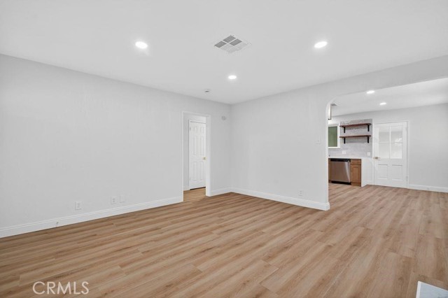 Detail Gallery Image 14 of 49 For 4392 Elm, Long Beach,  CA 90807 - 3 Beds | 2 Baths