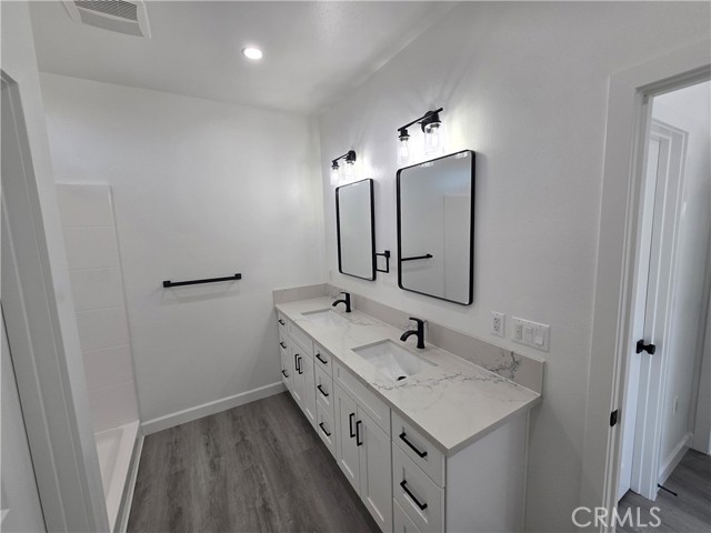 Detail Gallery Image 18 of 24 For 10401 N Loop Bld, California City,  CA 93505 - 4 Beds | 2/1 Baths