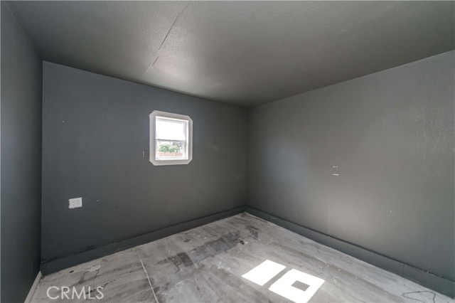 Detail Gallery Image 11 of 12 For 1919 W Valencia Dr, Fullerton,  CA 92833 - 3 Beds | 2 Baths