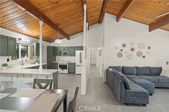 1628 Freeman Dr, Pine Mountain Club CA: https://media.crmls.org/medias/37c6b827-94f7-409b-a4d8-7bfa2bdd99b4.jpg