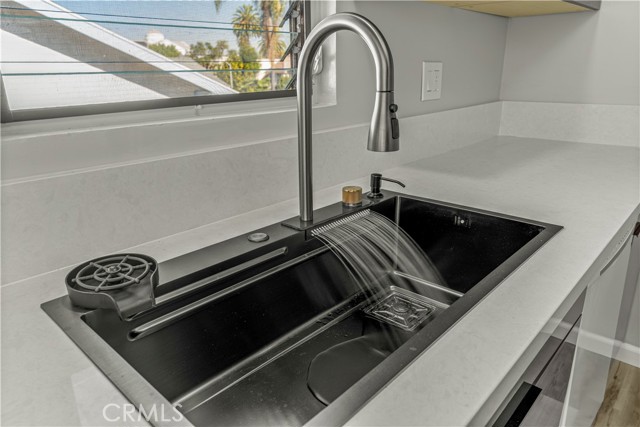 Detail Gallery Image 11 of 38 For 401 W 5th St 3b,  Long Beach,  CA 90802 - 2 Beds | 2 Baths