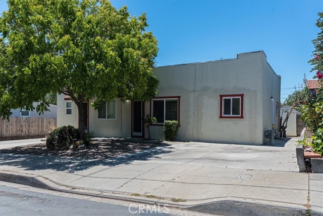 Detail Gallery Image 3 of 36 For 1417 Carmel St, San Luis Obispo,  CA 93401 - 2 Beds | 2 Baths