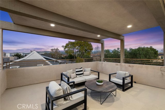 Detail Gallery Image 41 of 75 For 101 Newington, Irvine,  CA 92618 - 4 Beds | 3/1 Baths