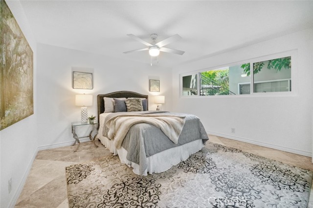Detail Gallery Image 24 of 37 For 2102 La Canada Crest Dr #B,  La Canada Flintridge,  CA 91011 - 3 Beds | 2 Baths