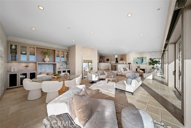 Detail Gallery Image 42 of 74 For 1907 Ocean Way, Laguna Beach,  CA 92651 - 4 Beds | 3/1 Baths