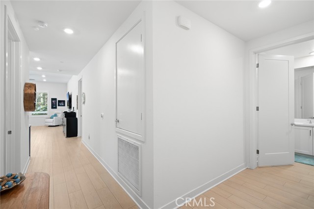3100 Rivington, Irvine CA: https://media.crmls.org/medias/37c81dec-020e-4dcb-9587-32d645f42bf7.jpg