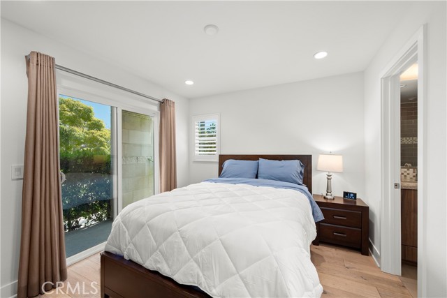 Detail Gallery Image 5 of 44 For 2470 via Alta, –,  CA 92108 - 2 Beds | 2/1 Baths