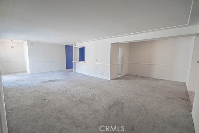 Detail Gallery Image 6 of 31 For 5050 Coldwater Canyon Ave #306,  Sherman Oaks,  CA 91423 - 2 Beds | 2 Baths