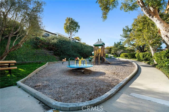 Detail Gallery Image 23 of 24 For 53 Sycamore Ln, Rolling Hills Estates,  CA 90274 - 3 Beds | 2 Baths