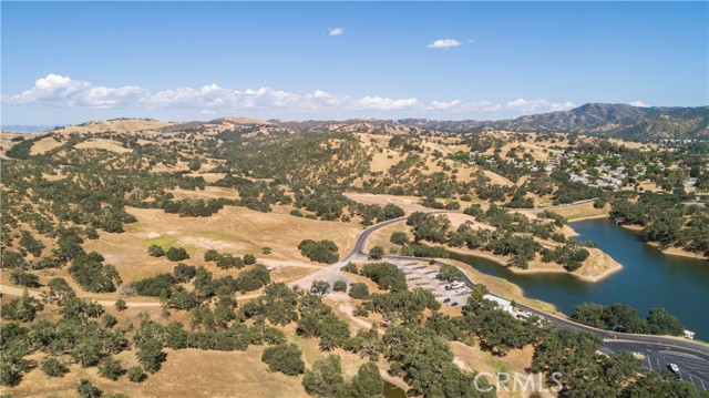9886 Steelhead Road, Paso Robles CA: https://media.crmls.org/medias/37c99e9c-a0d1-4336-8084-e12c2d41899c.jpg