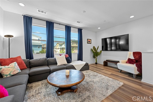181 Moonflower Road, Rancho Mission Viejo CA: https://media.crmls.org/medias/37cabf70-f7dd-4032-af8a-0f09bd089ee6.jpg