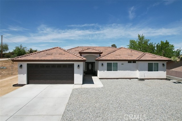 Detail Gallery Image 1 of 41 For 17912 Eucalyptus St, Hesperia,  CA 92345 - 4 Beds | 2/1 Baths