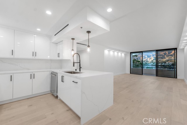 Detail Gallery Image 22 of 47 For 345 Pioneer Dr #601,  Glendale,  CA 91203 - 2 Beds | 2 Baths