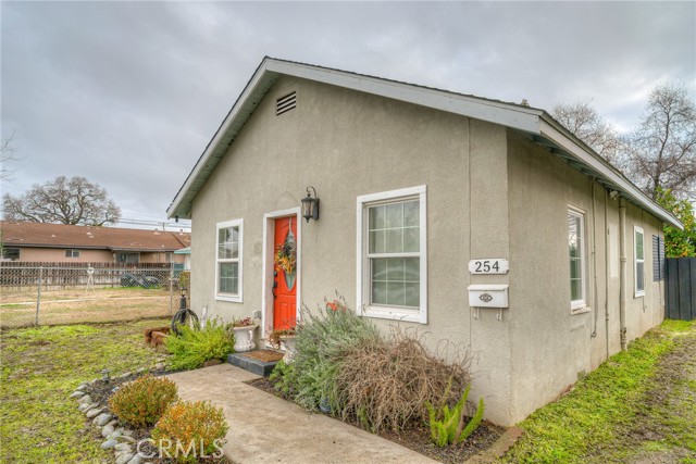Detail Gallery Image 1 of 1 For 254 California St, Gridley,  CA 95948 - 2 Beds | 1 Baths