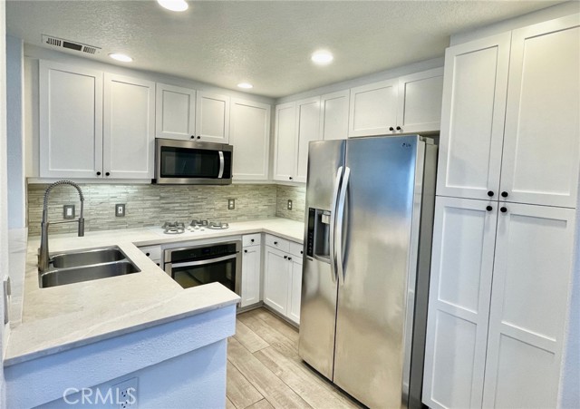 37 Bretagne, Newport Coast CA: https://media.crmls.org/medias/37ccbea2-eb4a-47ee-a32f-b14c839414a4.jpg