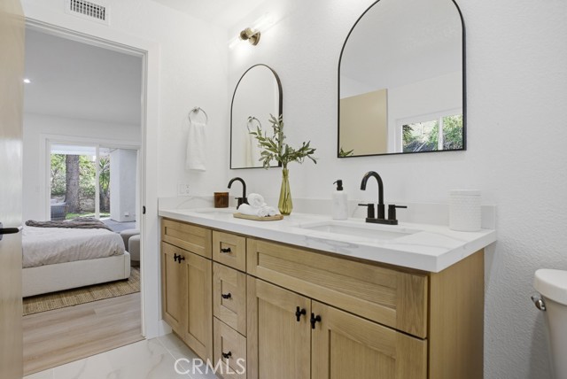 Detail Gallery Image 22 of 52 For 1069 Belleza St, Camarillo,  CA 93012 - 2 Beds | 2 Baths