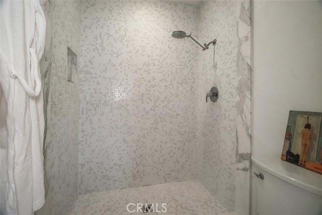 21025 Lemarsh Street, Chatsworth CA: https://media.crmls.org/medias/37cd0fd5-5450-4665-aed2-4521f502dddb.jpg