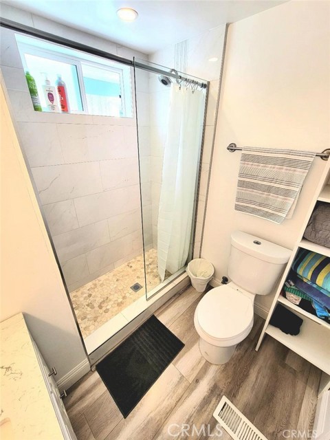Detail Gallery Image 18 of 36 For 21752 Pacific Coast Hwy. 20a,  Huntington Beach,  CA 92646 - 2 Beds | 2 Baths