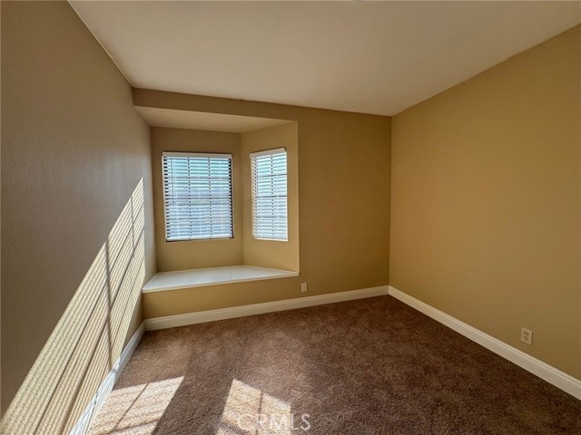 Detail Gallery Image 14 of 29 For 22066 Loch Lomond, Canyon Lake,  CA 92587 - 4 Beds | 3 Baths