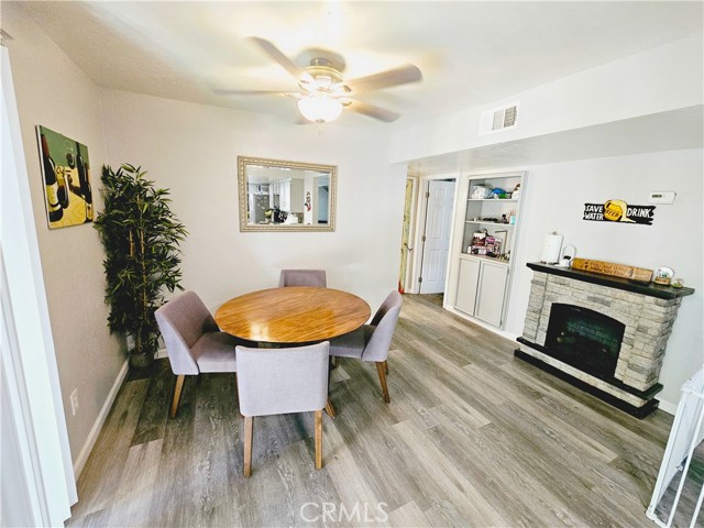 Detail Gallery Image 10 of 37 For 5000 Nordic Dr #1,  Bakersfield,  CA 93309 - 3 Beds | 2 Baths