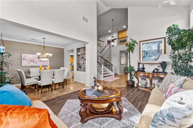 Detail Gallery Image 9 of 56 For 21736 Redwood Canyon, Saugus,  CA 91390 - 4 Beds | 4 Baths