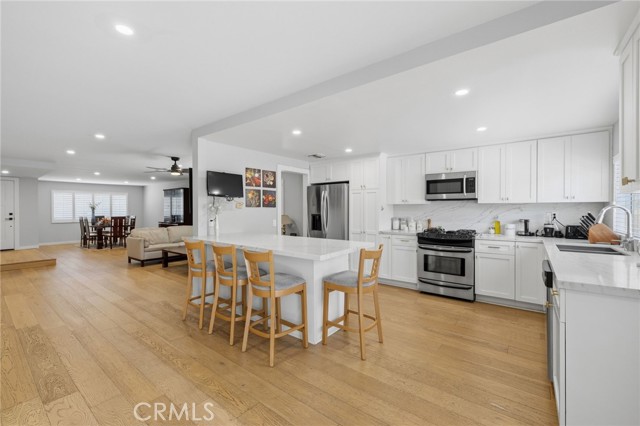 Front Image Thumbnail for CRSR26162417