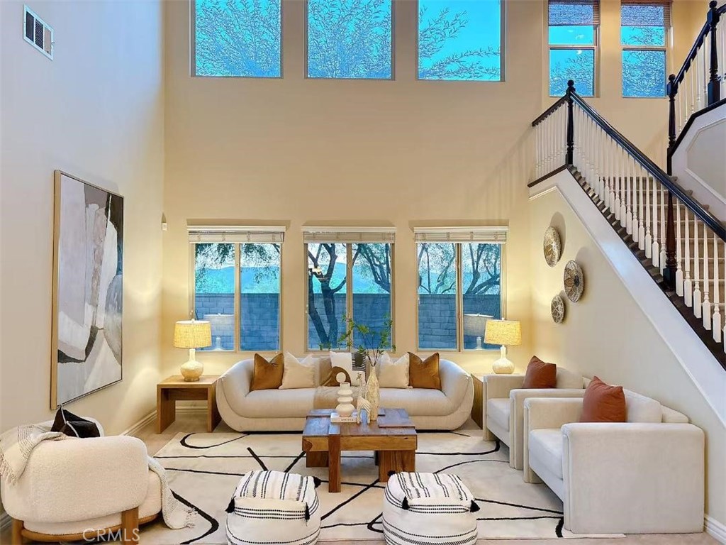 MLS #OC25245828 image #1