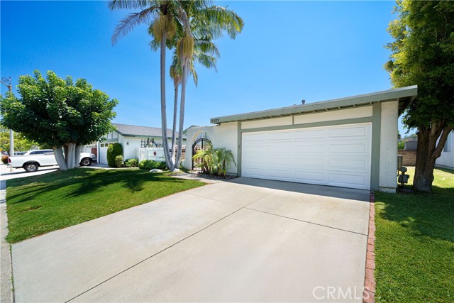 Detail Gallery Image 1 of 37 For 21522 Pedroso, Mission Viejo,  CA 92691 - 3 Beds | 2 Baths