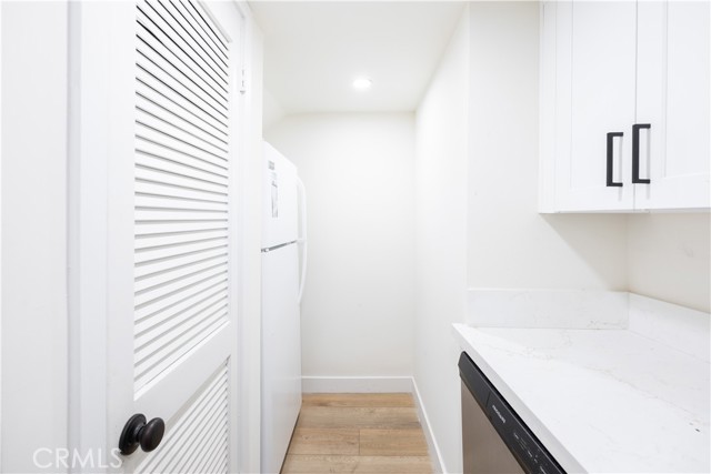 Detail Gallery Image 11 of 15 For 1132 Elm Ave #108,  Glendale,  CA 91201 - 1 Beds | 1/1 Baths