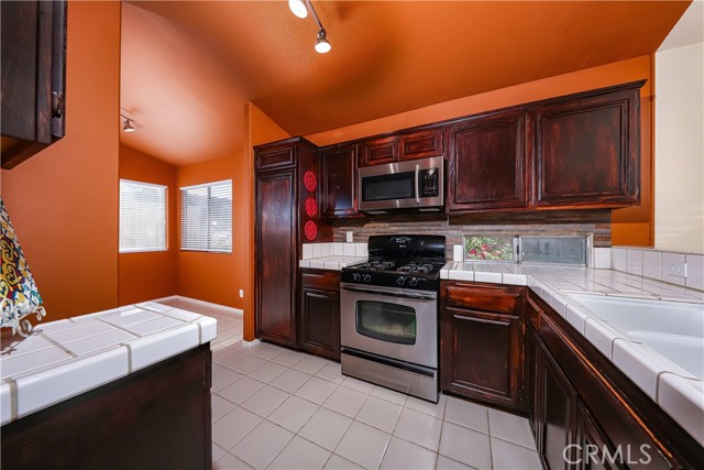 Detail Gallery Image 20 of 45 For 3011 Old Country Ave, Rosamond,  CA 93560 - 4 Beds | 2 Baths