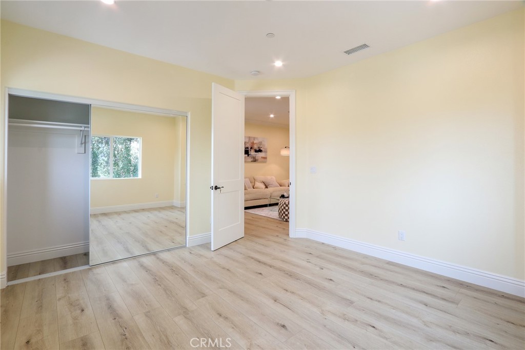 MLS #WS25113083 image #42