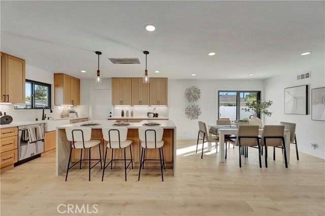 Image 9 of 47 For 16761 Irby Lane