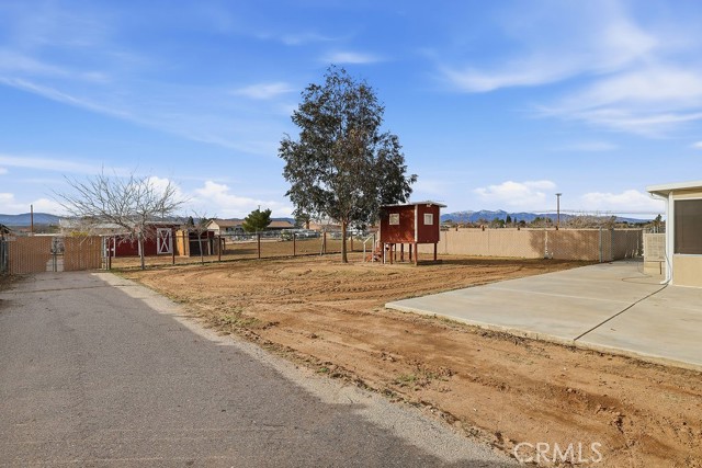 Detail Gallery Image 38 of 48 For 16647 Elm St, Hesperia,  CA 92345 - 4 Beds | 3 Baths