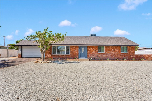 Detail Gallery Image 3 of 33 For 20972 Quilente Rd, Apple Valley,  CA 92307 - 3 Beds | 2 Baths