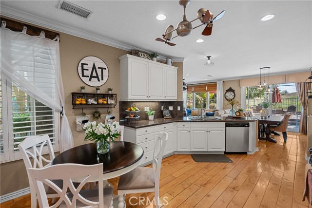 25542 Via Ventana, Valencia CA: https://media.crmls.org/medias/37d1f6a6-a86f-4b37-97e3-169e119cb775.jpg