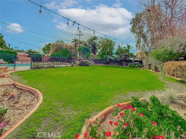 17512 Superior Street photo 54
