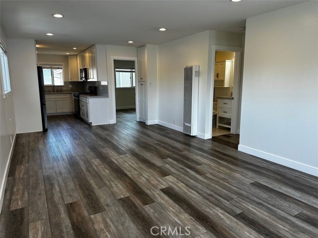 Detail Gallery Image 3 of 18 For 2602 Apple Ave, Torrance,  CA 90501 - 2 Beds | 2 Baths