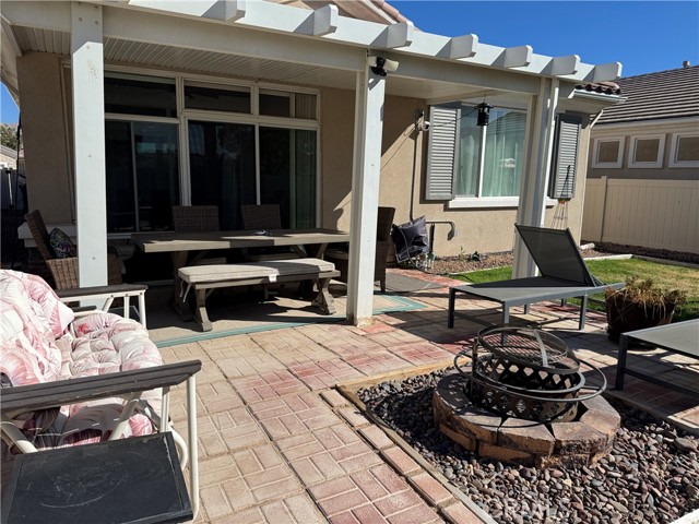 19642 Castle Harbor Court, Apple Valley CA: https://media.crmls.org/medias/37d4f752-ae8b-41df-bc8d-ffff9d34fad2.jpg