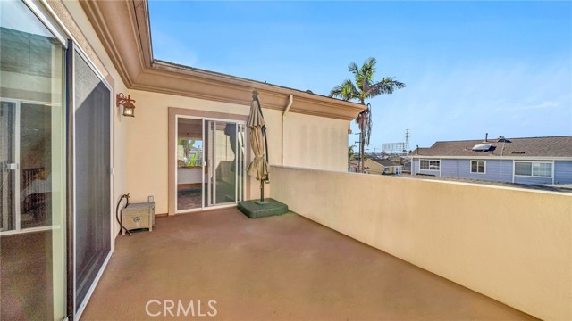 2723 Carnegie Lane, Redondo Beach, California 90278, 3 Bedrooms Bedrooms, ,2 BathroomsBathrooms,Residential,For Sale,Carnegie,SB24251728