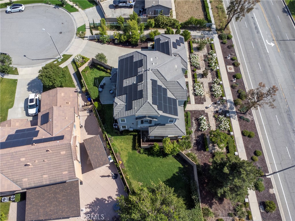 https://media.crmls.org/medias/37d7e382-7f3e-4709-8024-1fa79b82e142.jpg?preset=X-Large