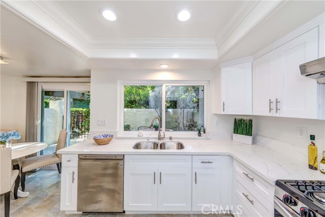 97 Aspen Way, Rolling Hills Estates, California 90274, 3 Bedrooms Bedrooms, ,2 BathroomsBathrooms,Residential,Sold,Aspen,SB21222569