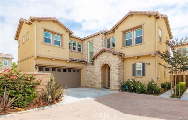 Front Image Thumbnail for CROC26023080