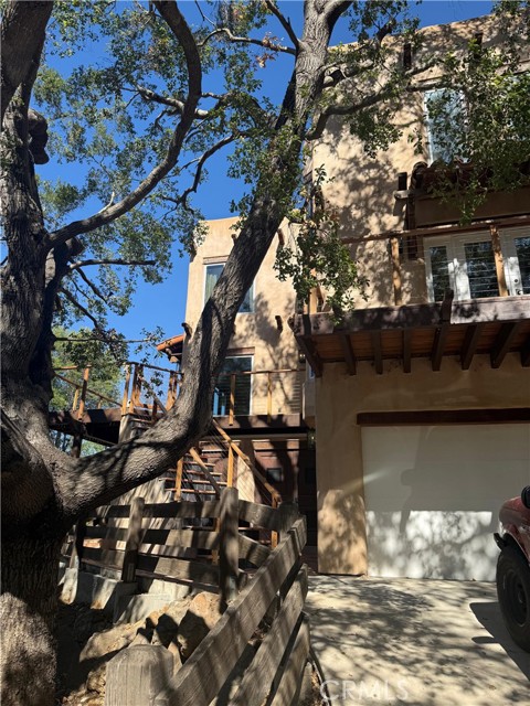 Detail Gallery Image 2 of 30 For 2045 Lookout Dr, Agoura Hills,  CA 91301 - 2 Beds | 2/1 Baths