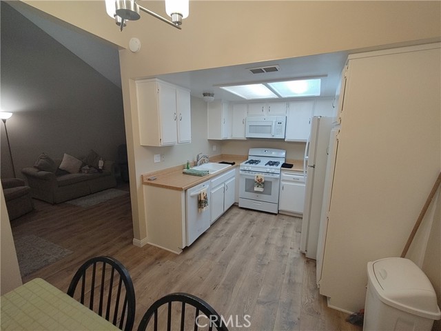 Detail Gallery Image 1 of 6 For 2660 Twain Dr #19,  San Bernardino,  CA 92407 - 1 Beds | 1 Baths