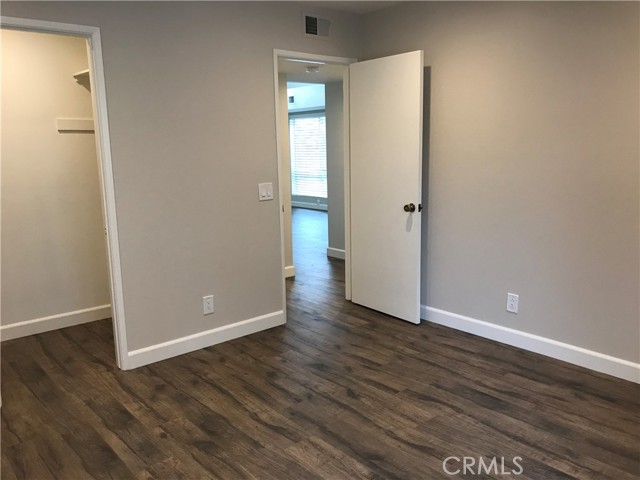Detail Gallery Image 27 of 52 For 951 S Park Rim Cir, Anaheim Hills,  CA 92807 - 3 Beds | 2 Baths