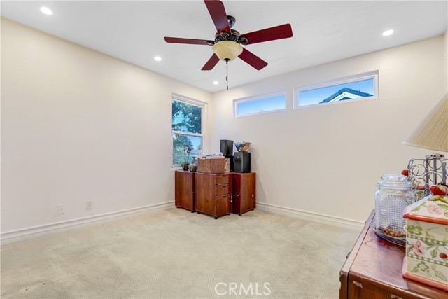 3866 Hunter Crest Court, Moorpark CA: https://media.crmls.org/medias/37da3d91-a85e-4589-bd8a-f3a228174c16.jpg