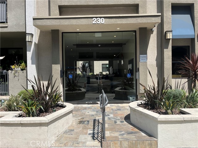 Detail Gallery Image 3 of 35 For 230 S Jackson St #204,  Glendale,  CA 91205 - 2 Beds | 2 Baths