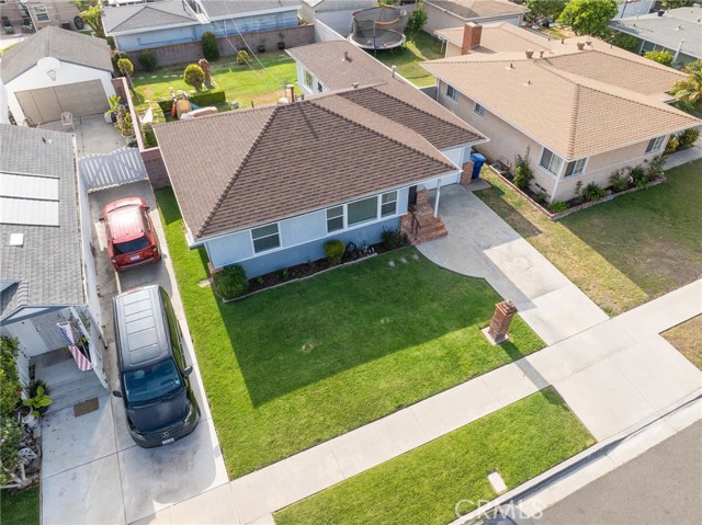 15129 Fonthill Avenue, Lawndale CA: https://media.crmls.org/medias/37dad4af-e3fe-41d3-874c-8fe985371f28.jpg