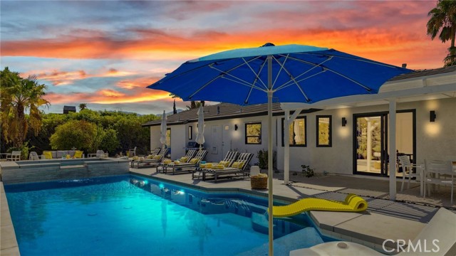 Detail Gallery Image 2 of 40 For 2004 Nicola, Palm Springs,  CA 92262 - 4 Beds | 2 Baths